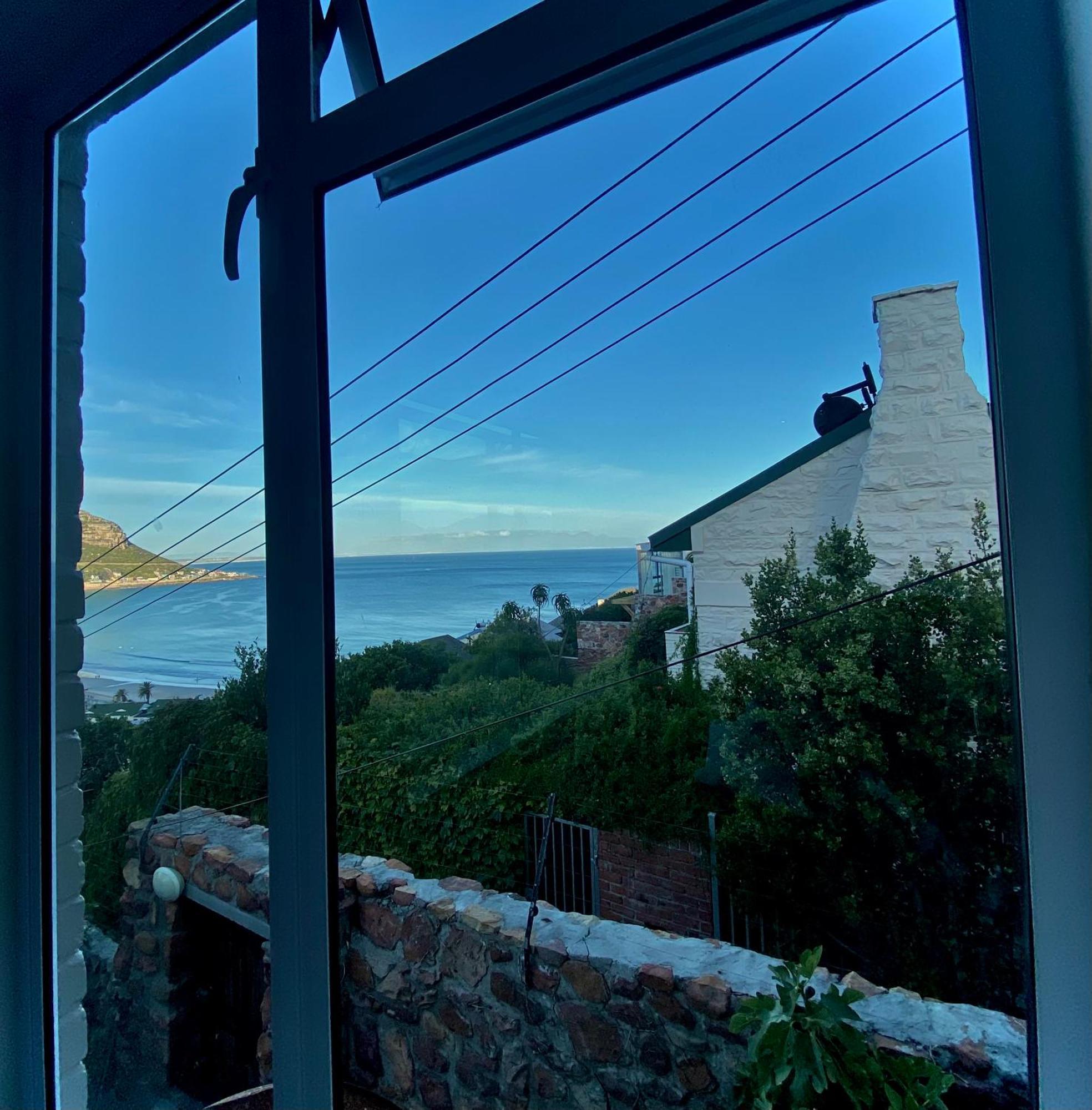 Watching Waves, Heron Chase Fish Hoek Eksteriør billede